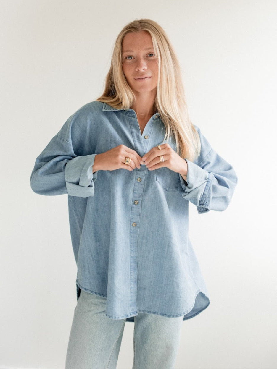 How to Style a Chambray Shirt for Fall